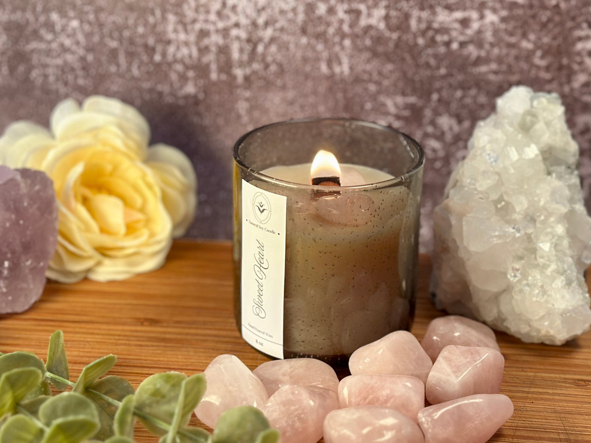 Sweet Heart – Organic Soy Crystal Candle with Rose Quartz | Cassia, Clove & Vanilla